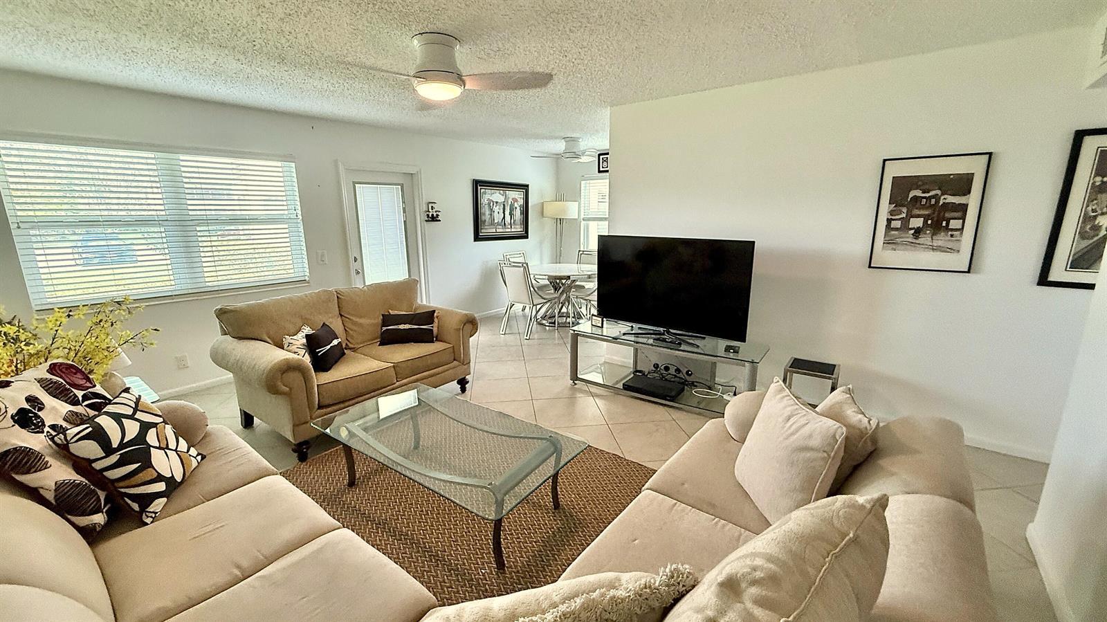 316 Markham, Deerfield Beach FL 33442 photo 2