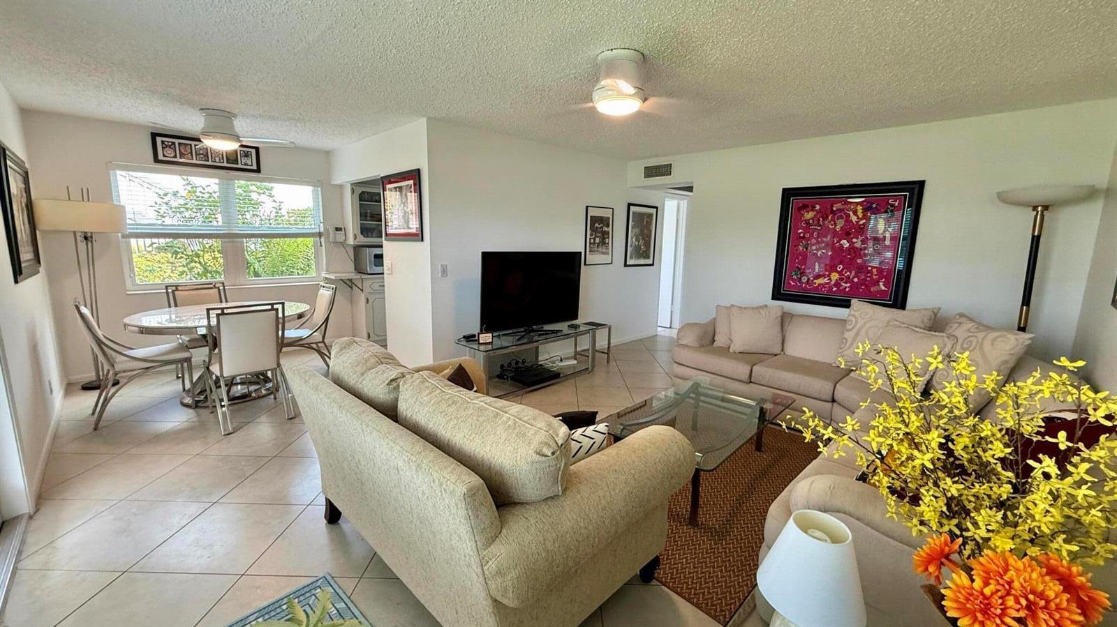 316 Markham, Deerfield Beach FL 33442 photo 4