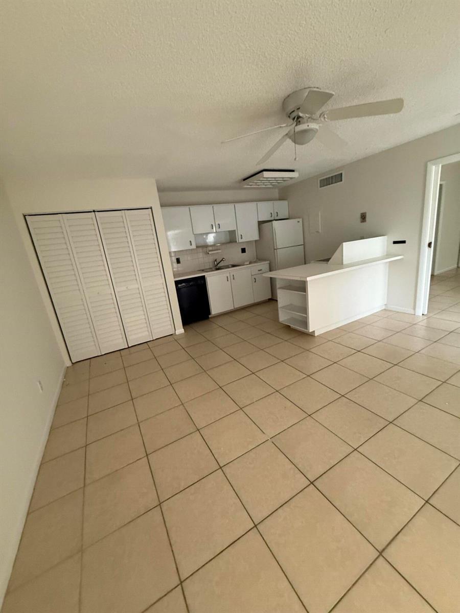 633 Executive Center Drive # L202, West Palm Beach FL 33401 photo 4