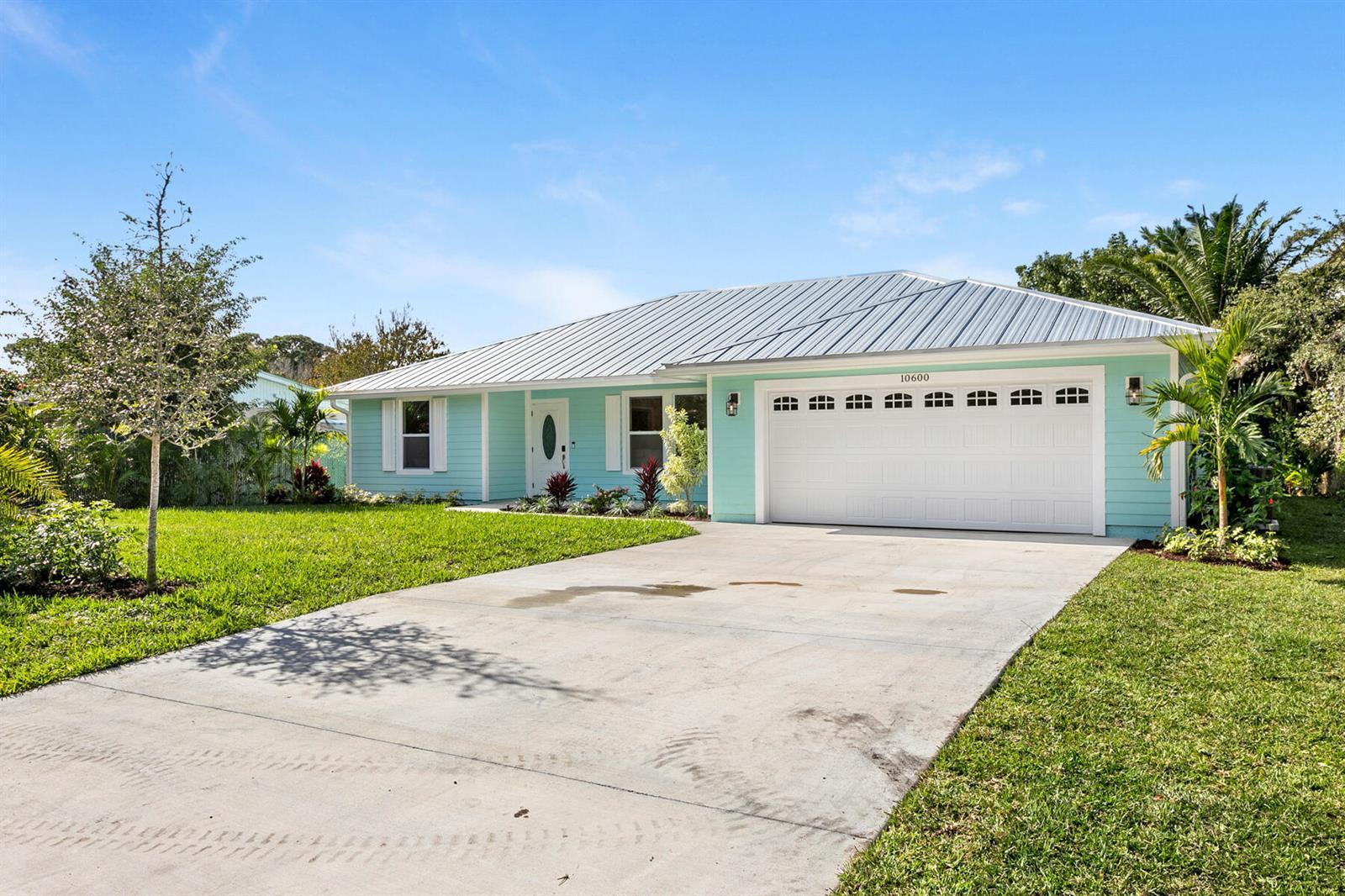 10600 SE Gomez Avenue, Hobe Sound FL 33455 photo 2