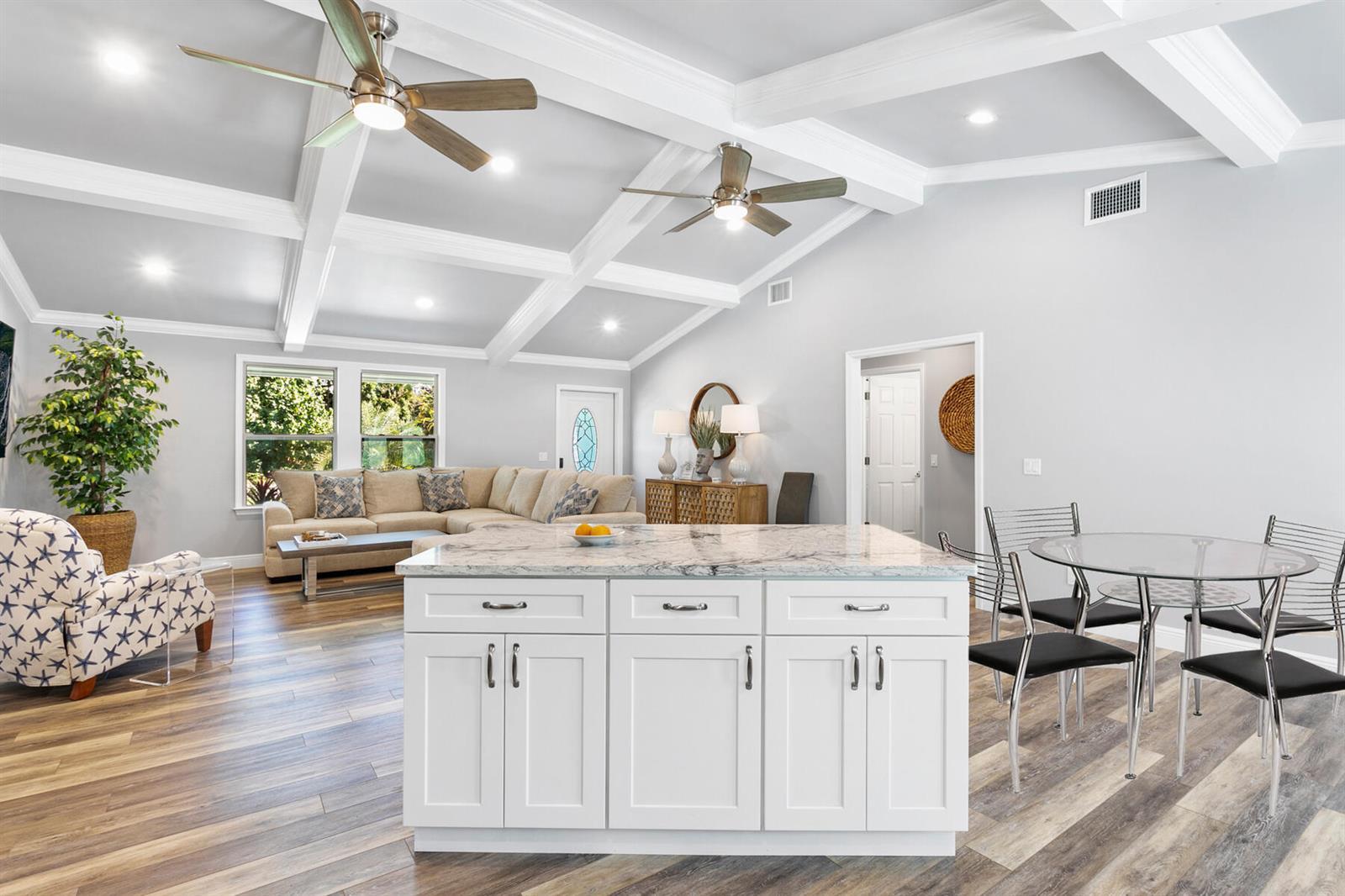10600 SE Gomez Avenue, Hobe Sound FL 33455 photo 4