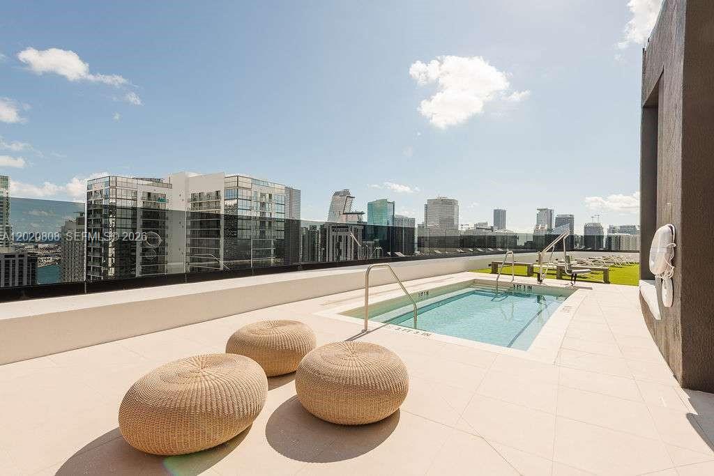 225 N Miami Ave # 2810, Miami FL 33128
