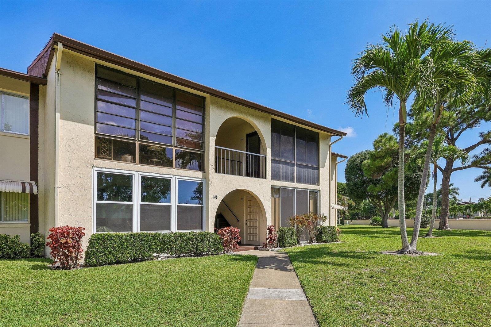 5773 La Paseos Drive # 2, FL 33463