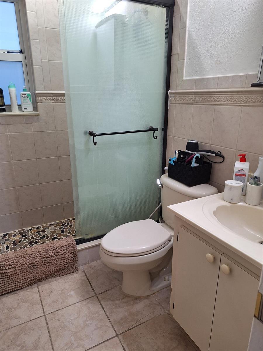 41 NW 33rd Avenue, Miami FL 33125 photo 5