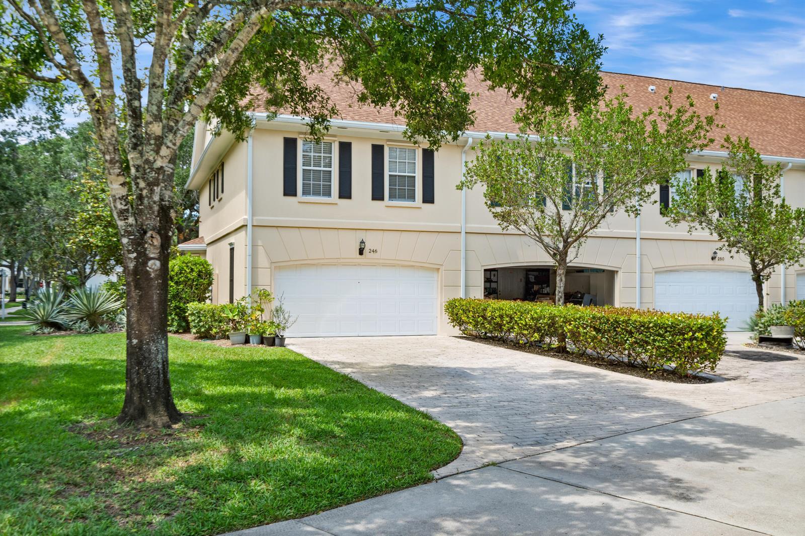 246 Iris Drive, Jupiter FL 33458 photo 4