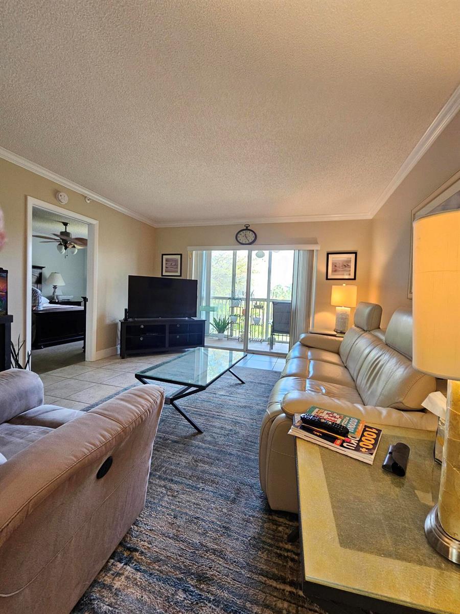 9537 Weldon Circle, Tamarac FL 33321 photo 3