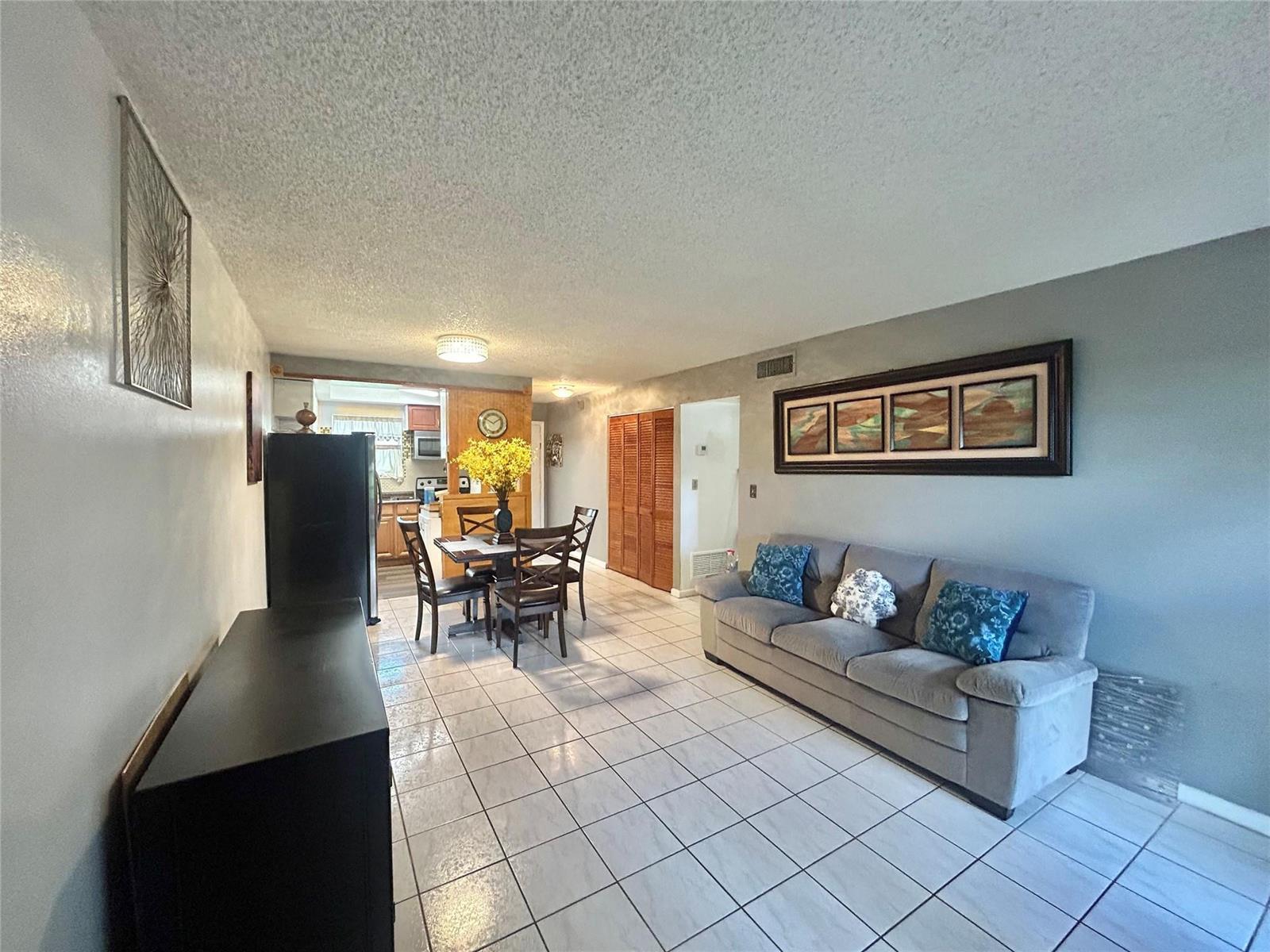6100 Forest Hill Boulevard # 101, West Palm Beach FL 33415 photo 2