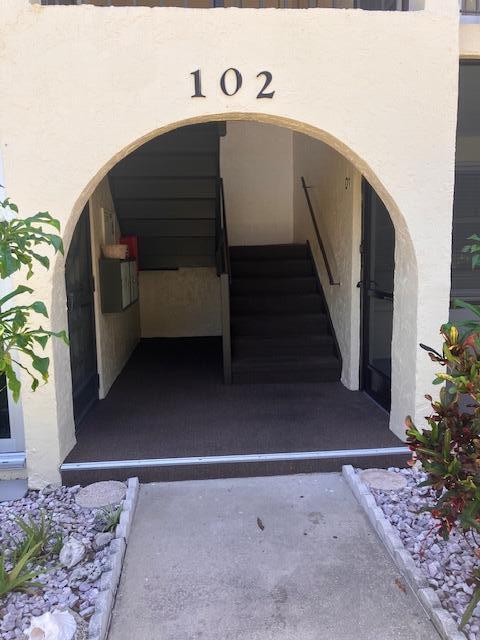 102 Lake Pine Circle # 2, FL 33463