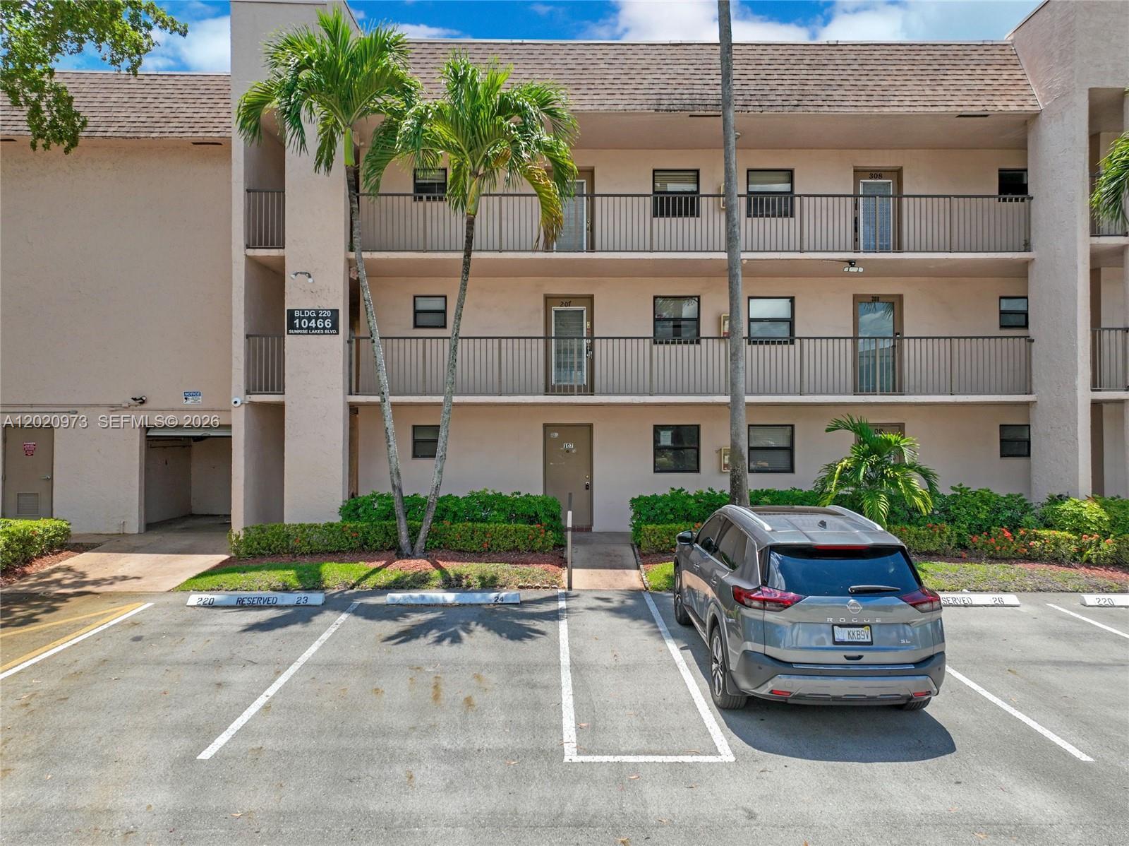 10466 Sunrise Lakes Blvd # 107, Sunrise FL 33322 photo 2