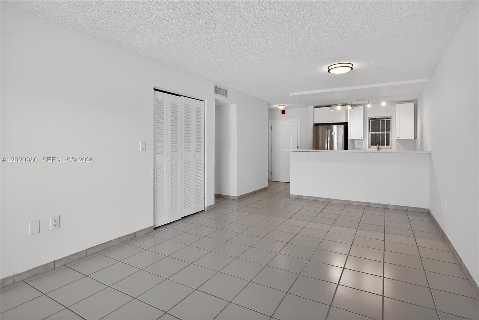 145 SW 30TH CT # B208, Miami FL 33135 photo 5