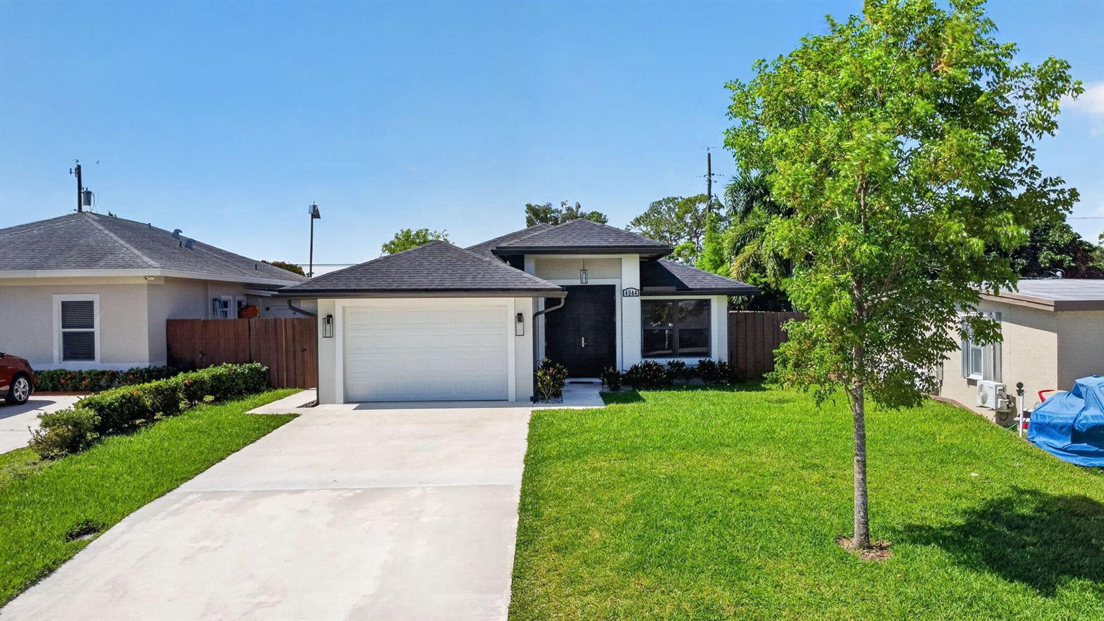 4944 Mcconnell Street, Lake Worth FL 33463 photo 3