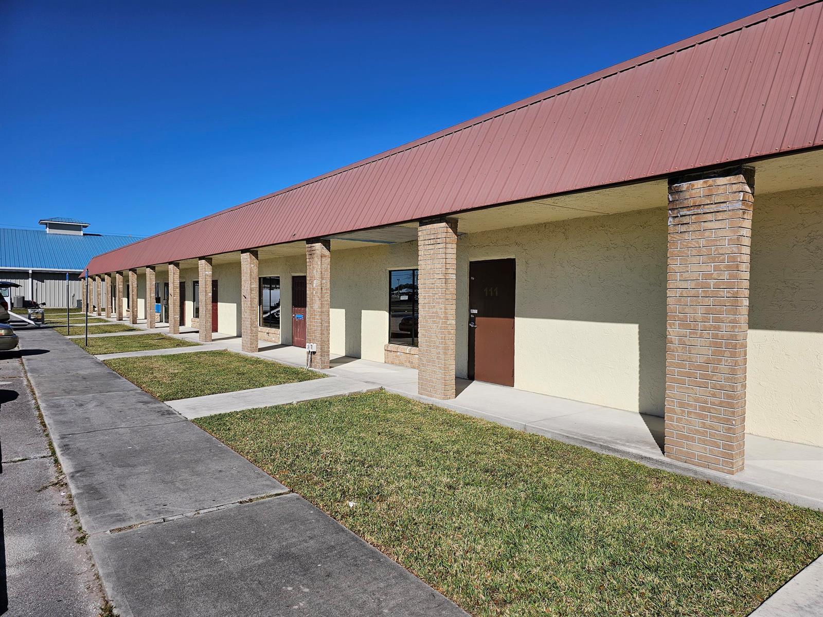 111 NE 19th Drive, Okeechobee FL 34972 photo 2