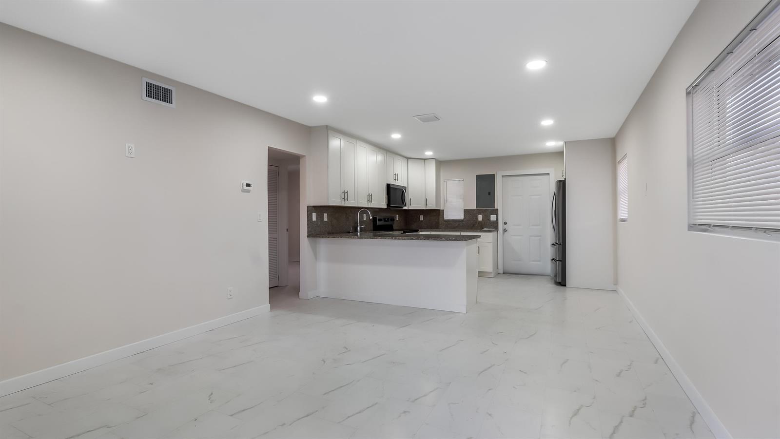 611 NE 34th Street, Pompano Beach FL 33064 photo 5