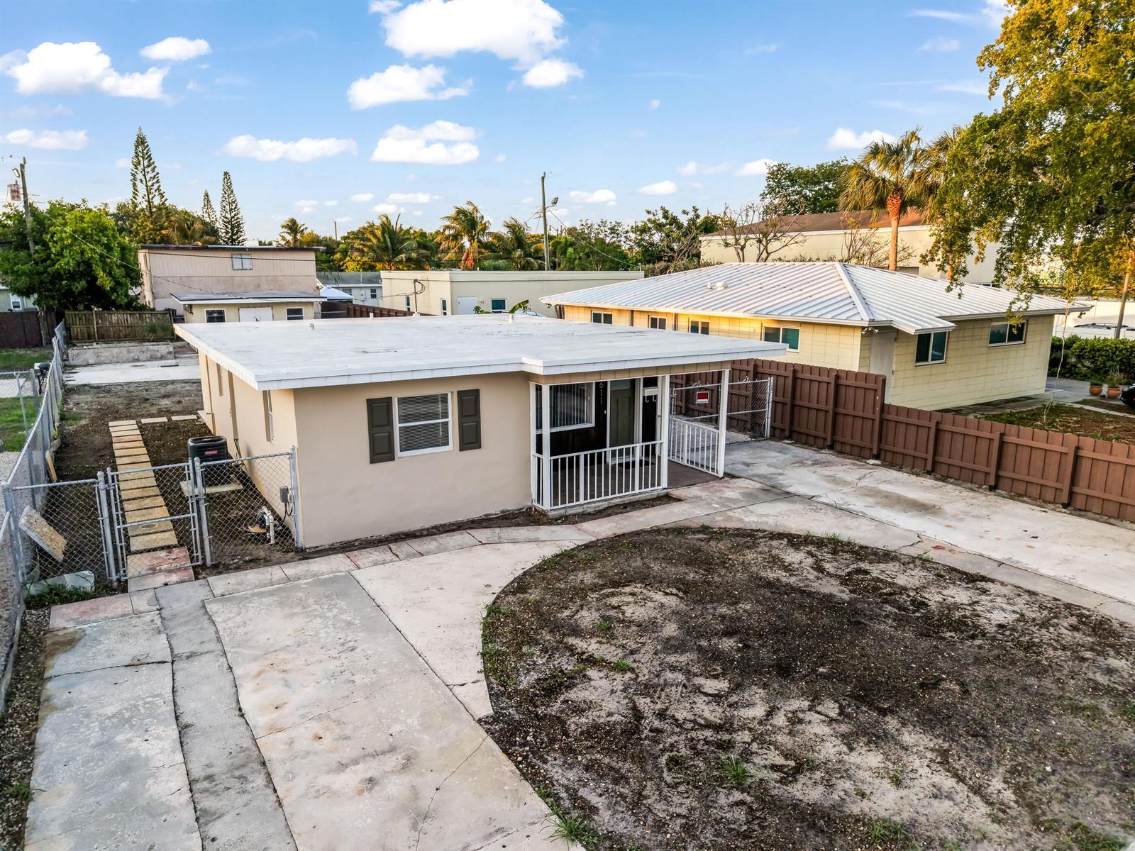611 NE 34th Street, Pompano Beach FL 33064 photo 4
