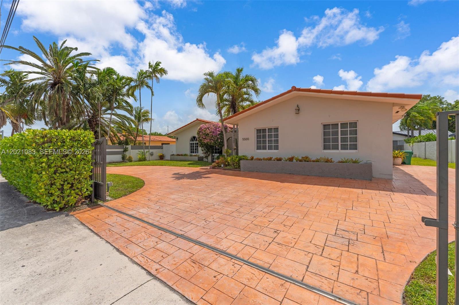 5500 SW 87th Ave, Miami FL 33165 photo 4