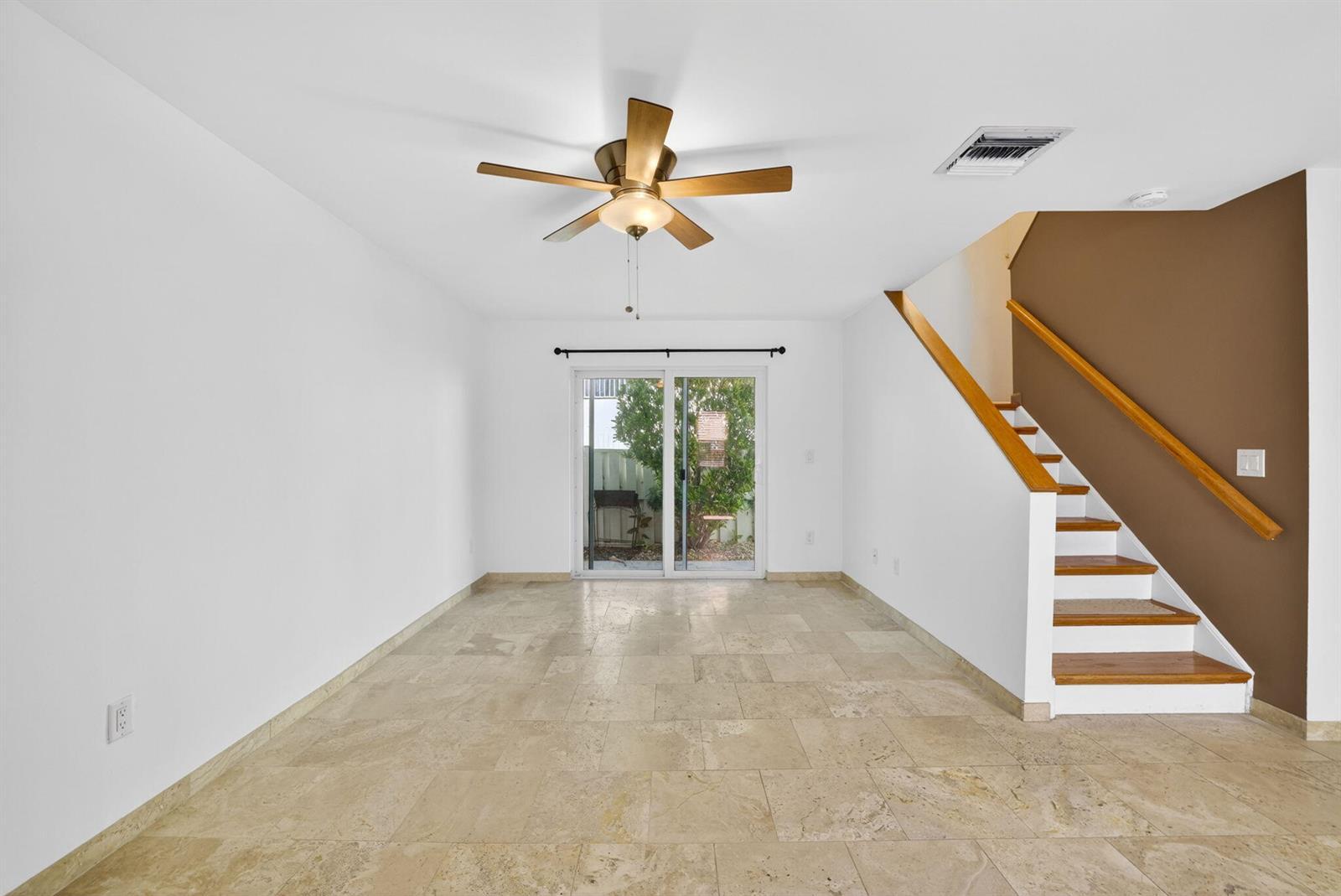 3221 NE 15th Street # A, Pompano Beach FL 33062 photo 4