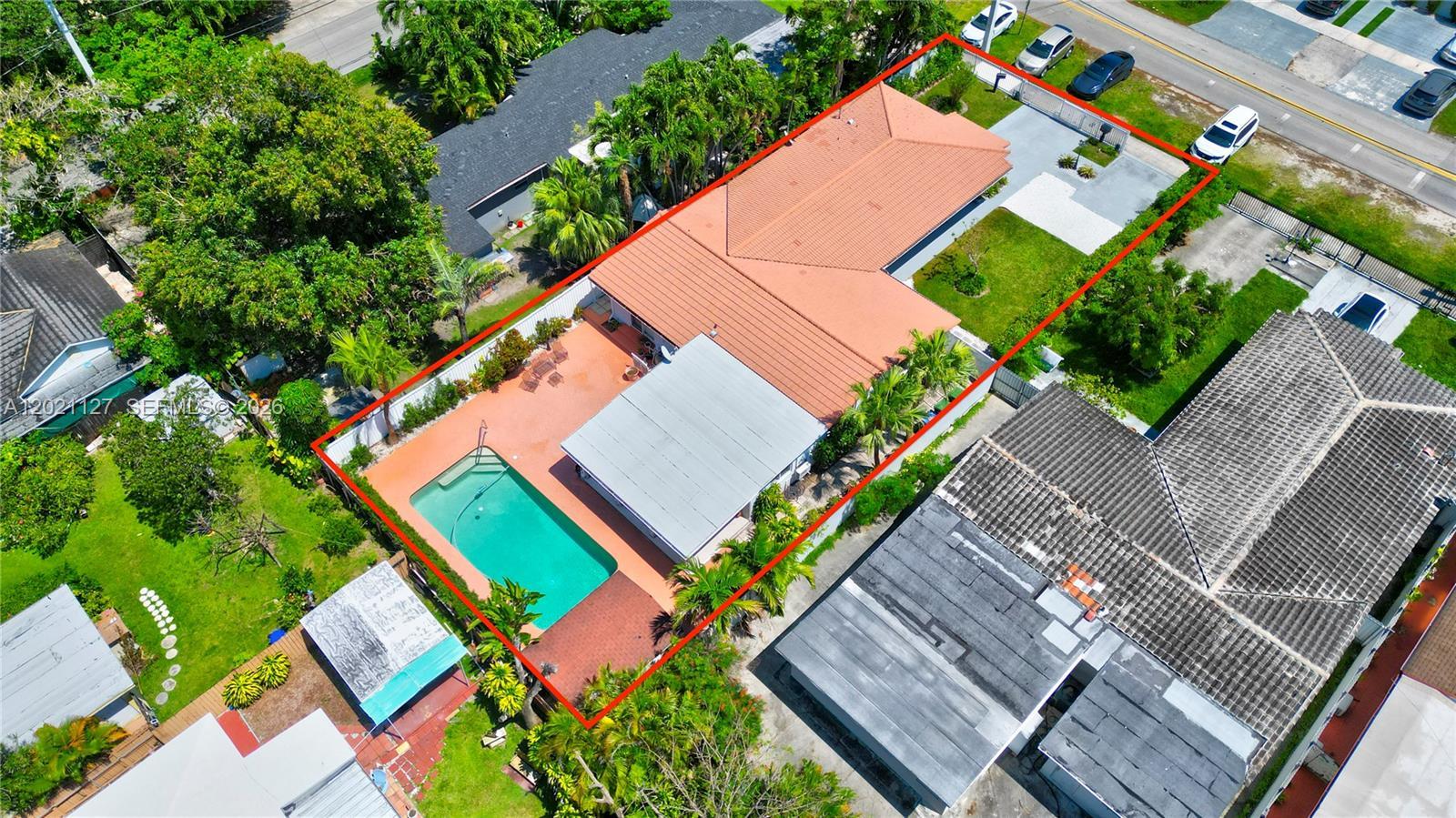 3611 SW 23rd St, Miami FL 33145 photo 3