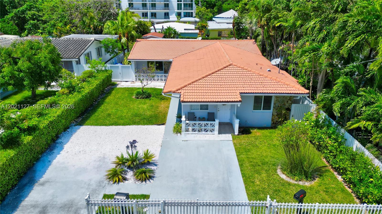 3611 SW 23rd St, Miami FL 33145 photo 4