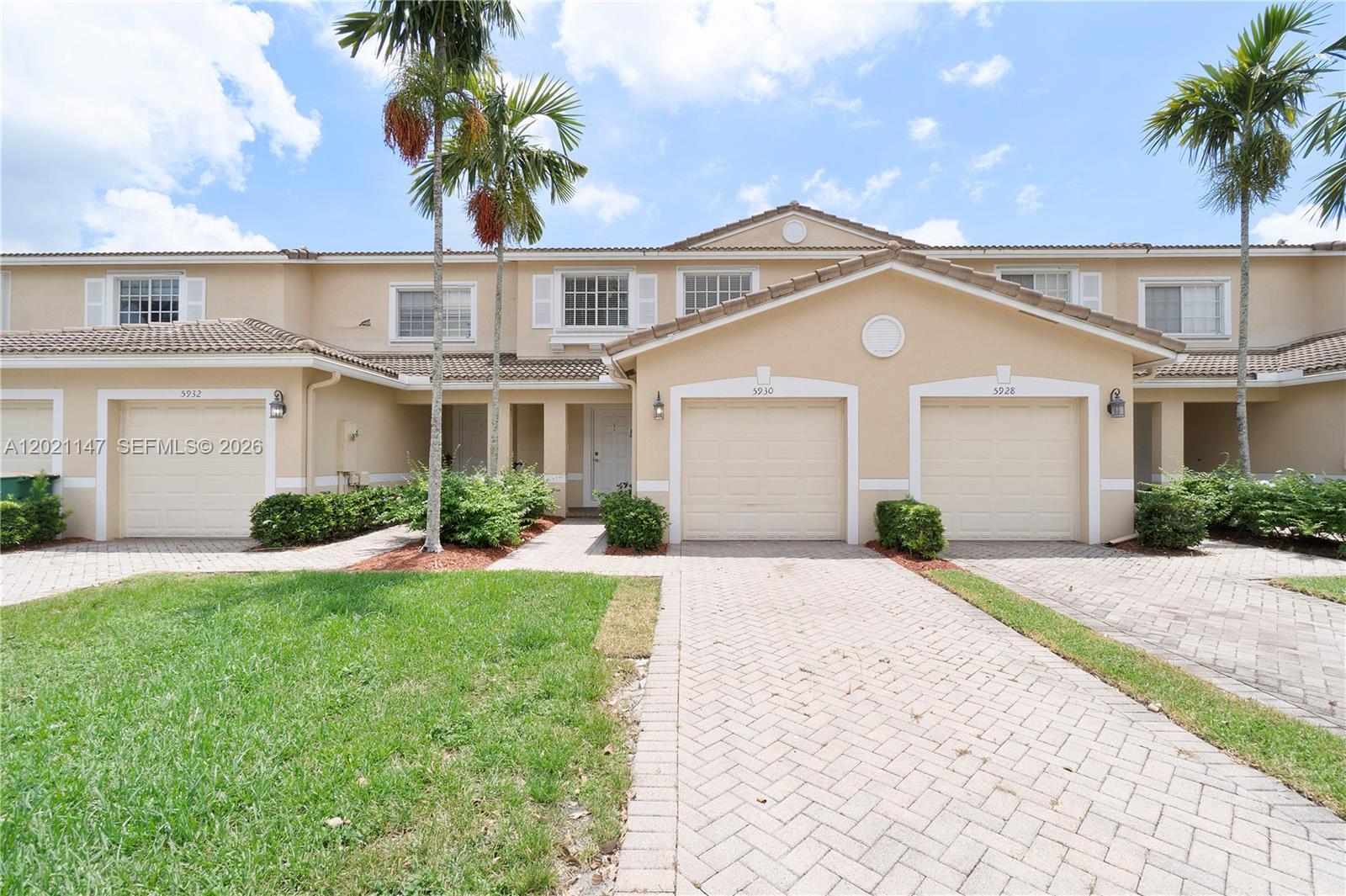 5930 Abbey Rd, Tamarac FL 33321