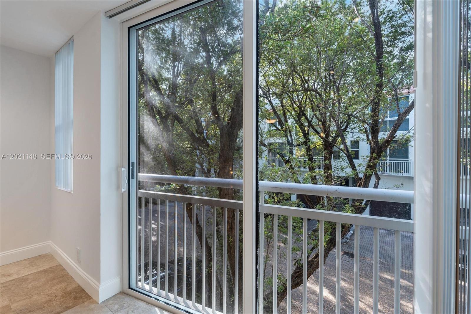 325 Meridian Ave # 5, Miami Beach FL 33139 photo 3