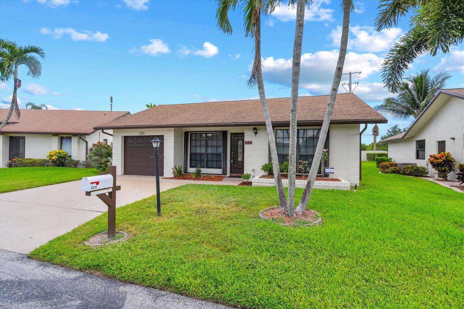 6510 Olivewood Circle, FL 33463 photo 2