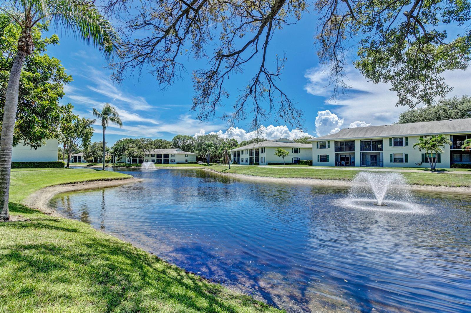 601 Sabal Ridge Circle # A, Palm Beach Gardens FL 33418