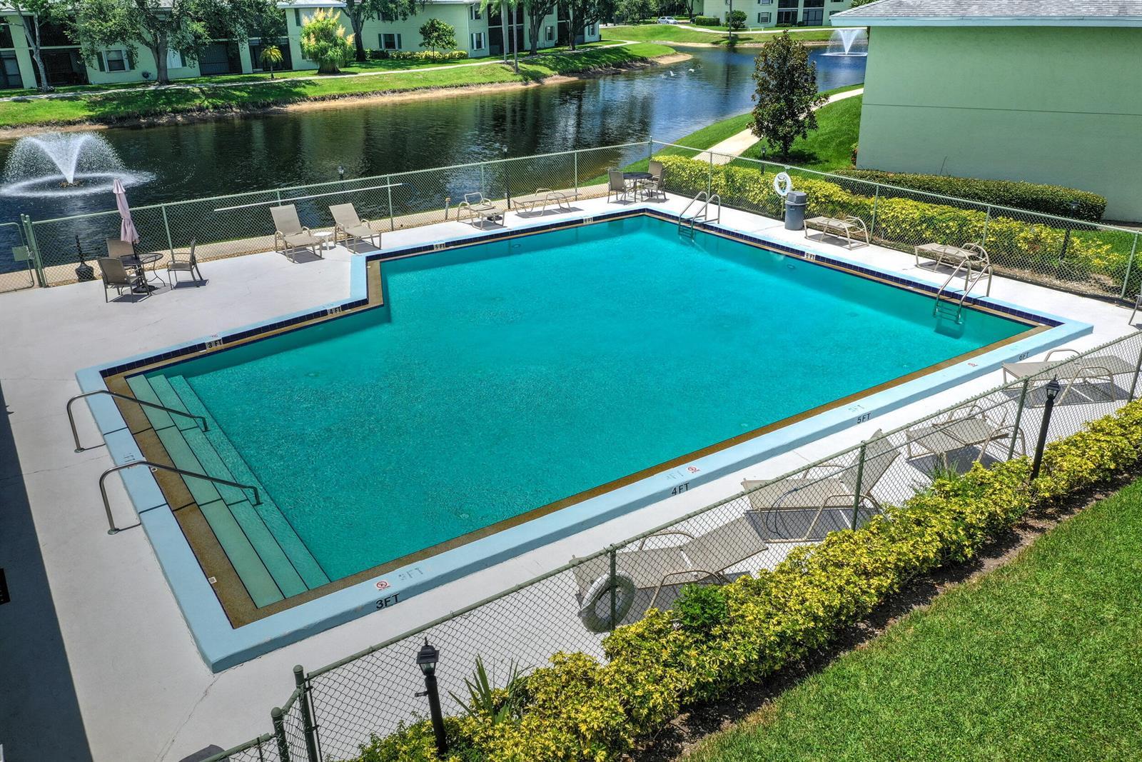 601 Sabal Ridge Circle # A, Palm Beach Gardens FL 33418 photo 4