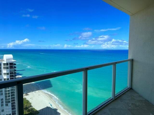 16699 Collins Avenue # 3304, Sunny Isles Beach FL 33160 photo 2