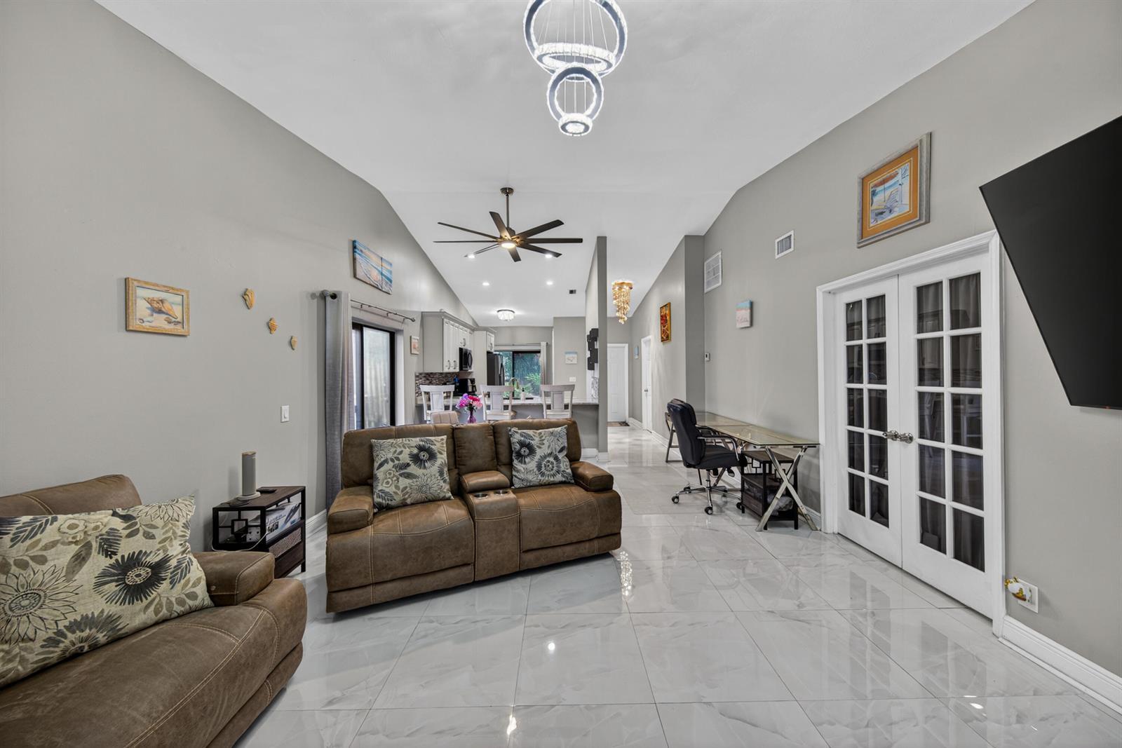 1036 E Lakes Drive, Pompano Beach FL 33064 photo 5