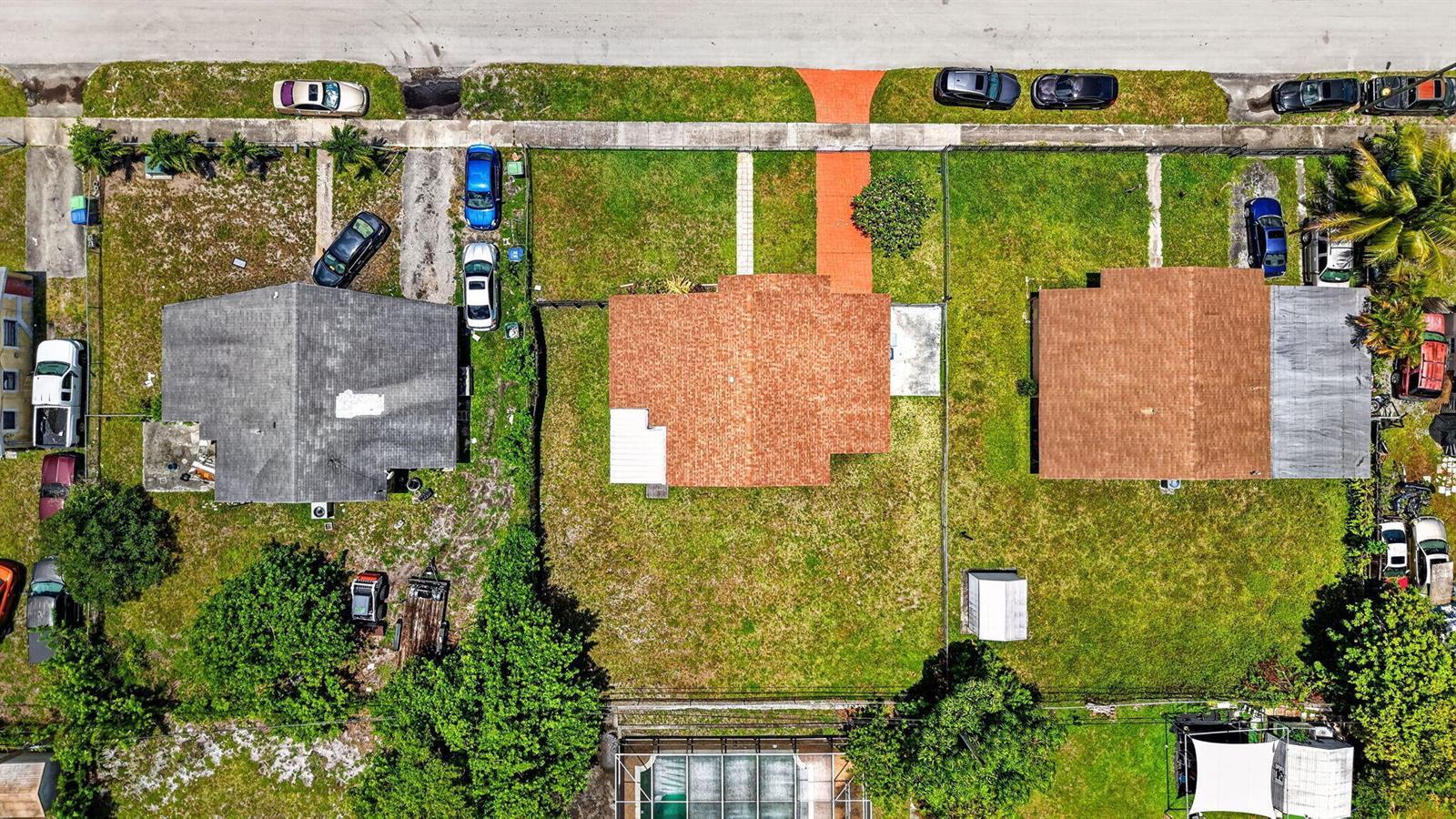 20131 NW 14th Place, Miami Gardens FL 33169 photo 3