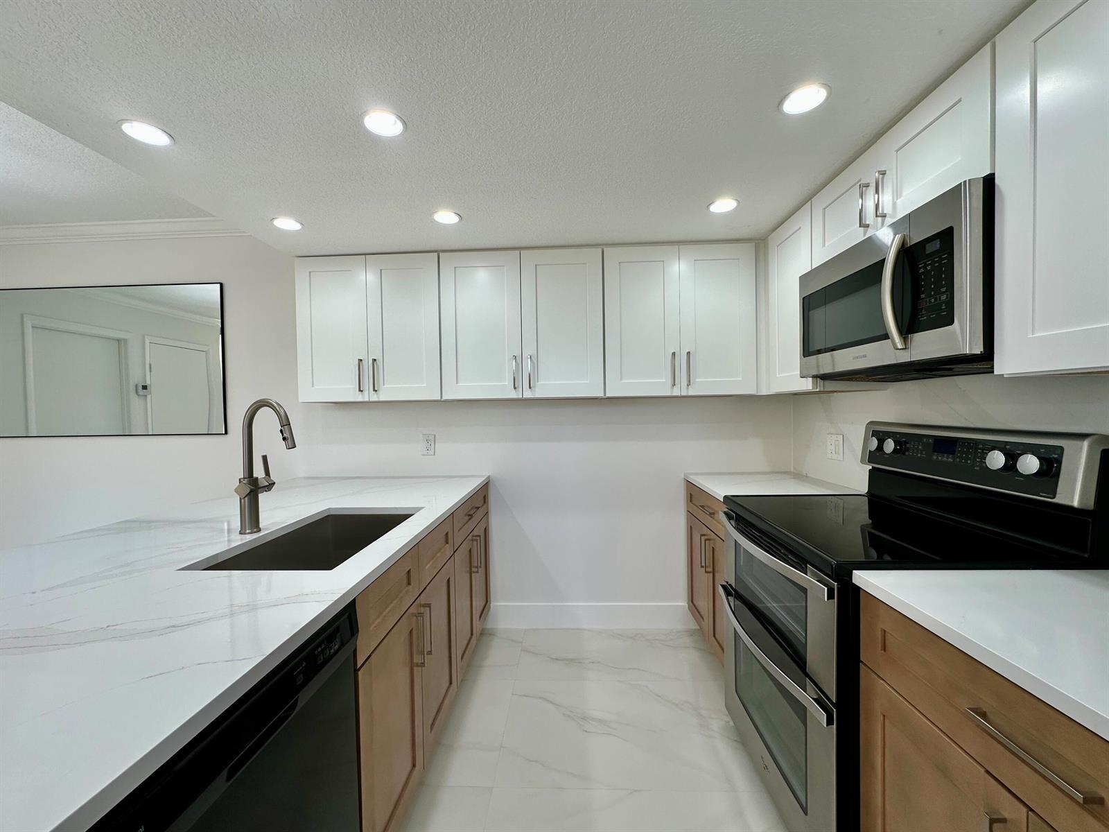 9148 SW 23rd Street # A, Davie FL 33324 photo 4