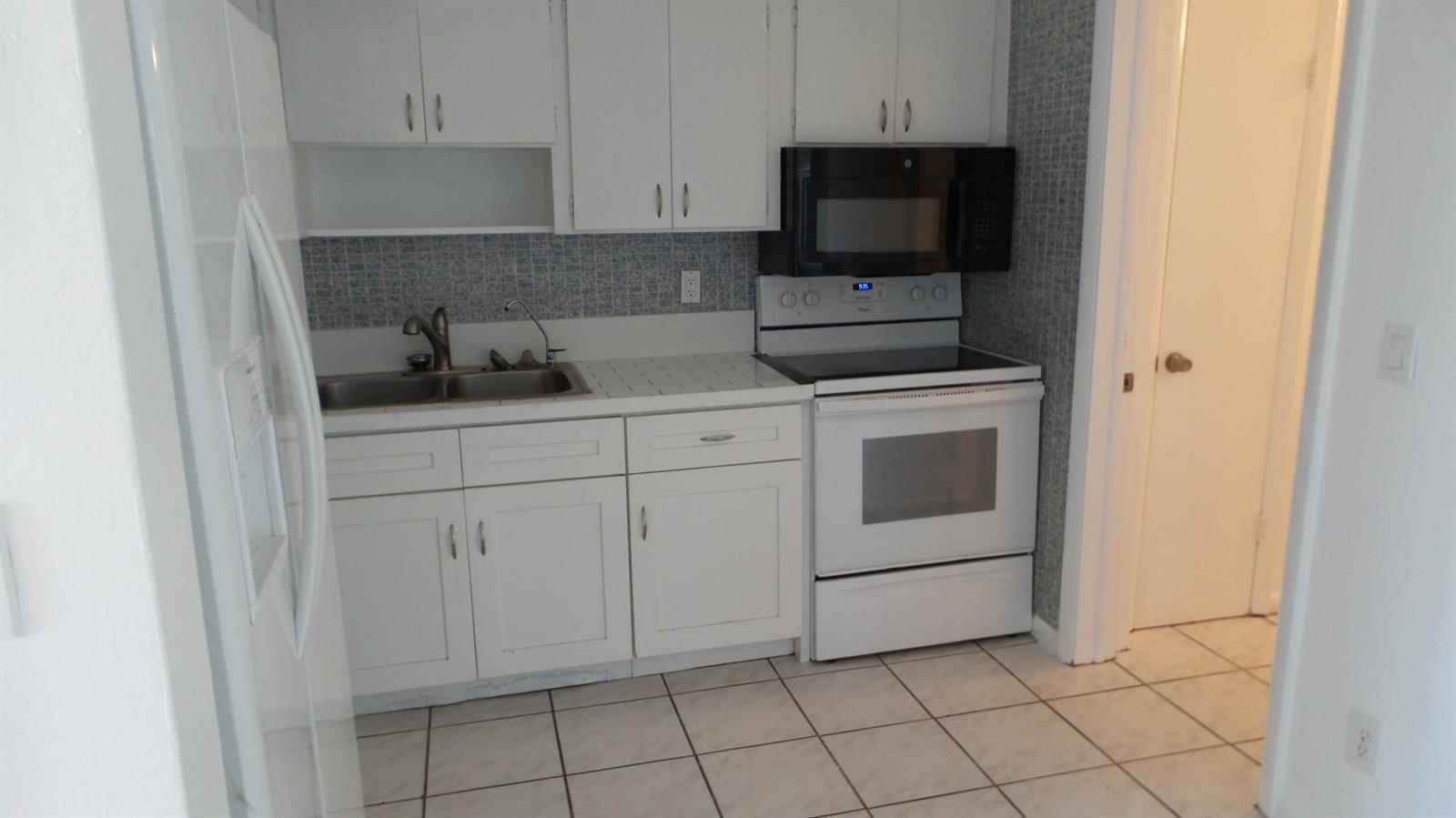 9459 SW 51st Court, Cooper City FL 33328 photo 4