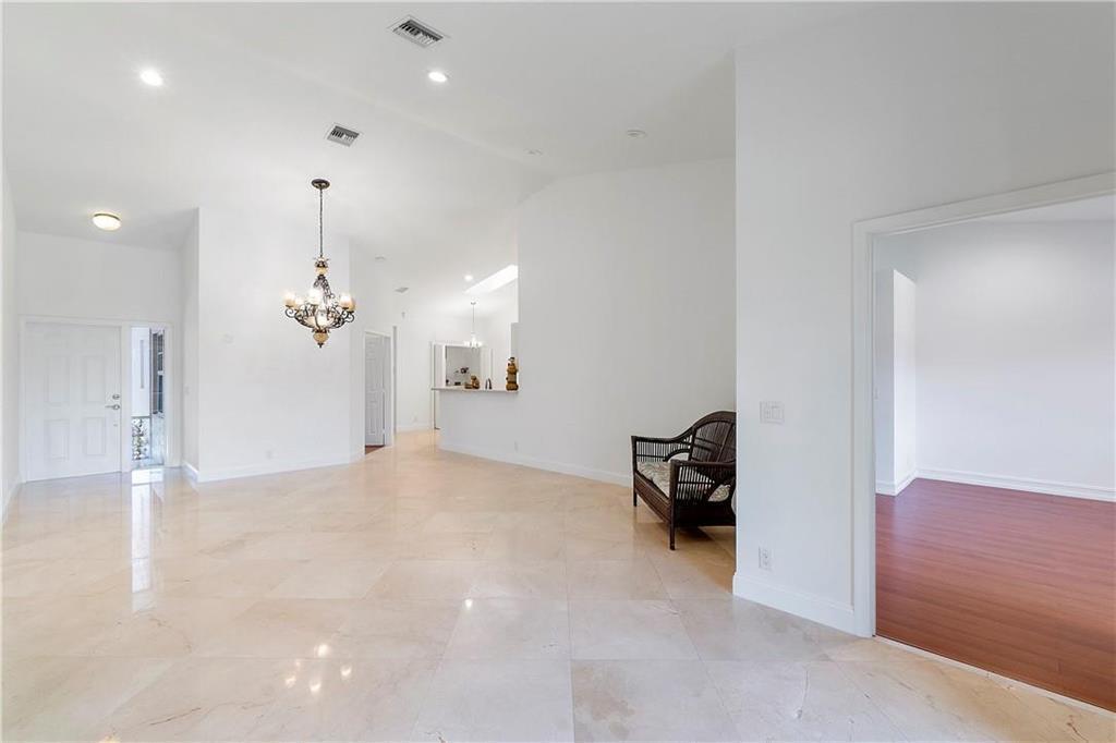 18434 Vía Di Sorrento, Boca Raton FL 33496 photo 5
