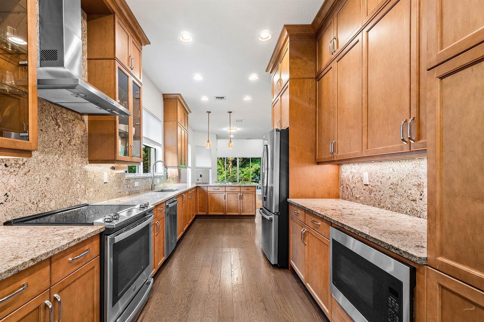 11401 Pointe Midtown Drive, Palm Beach Gardens FL 33418 photo 3