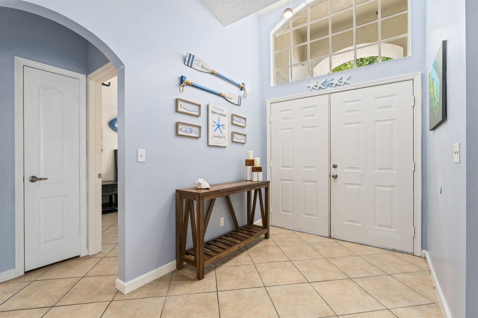 864 NW Waterlily Place, Jensen Beach FL 34957 photo 4