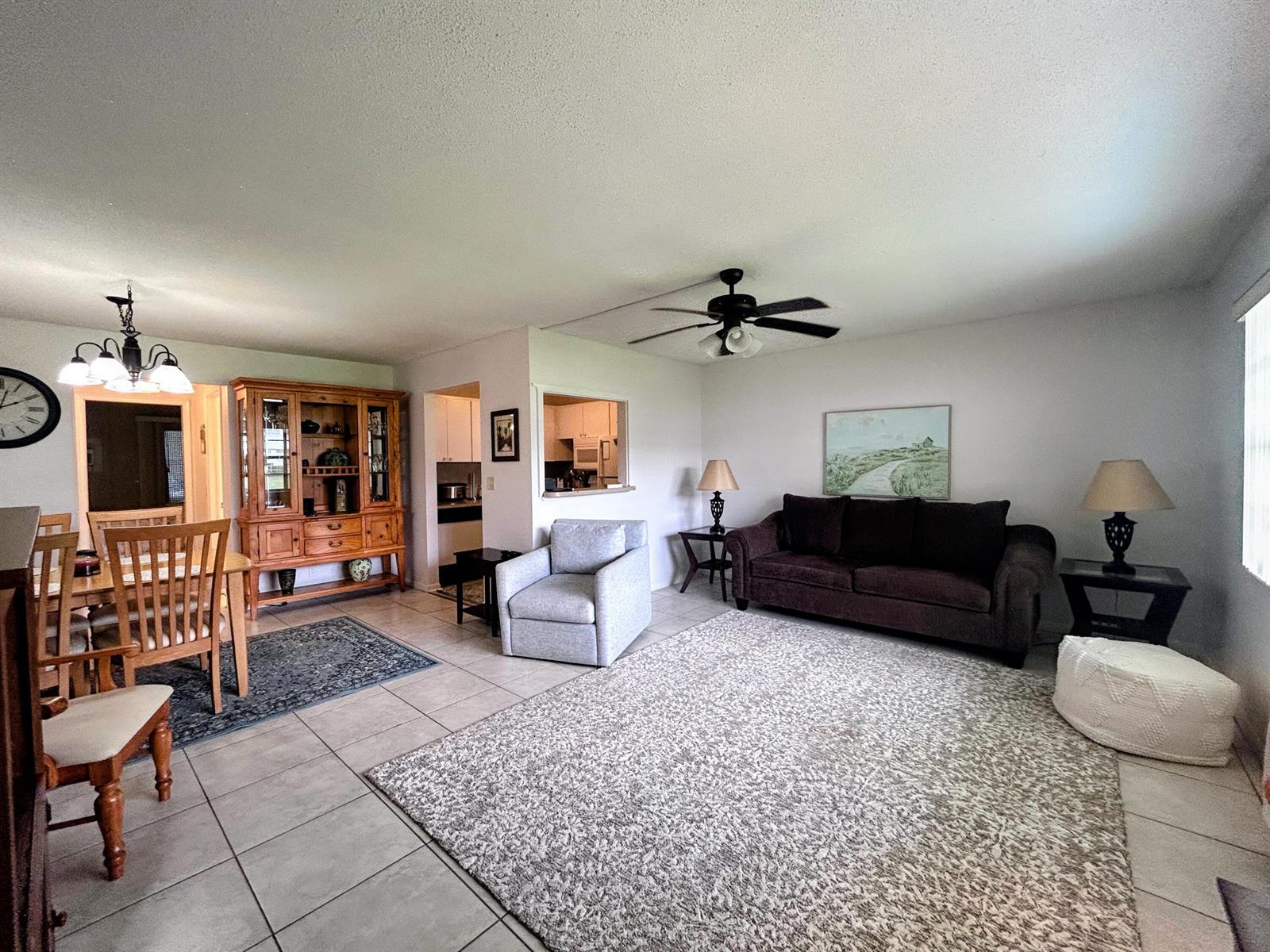 680 W Horizons W # 103, Boynton Beach FL 33435