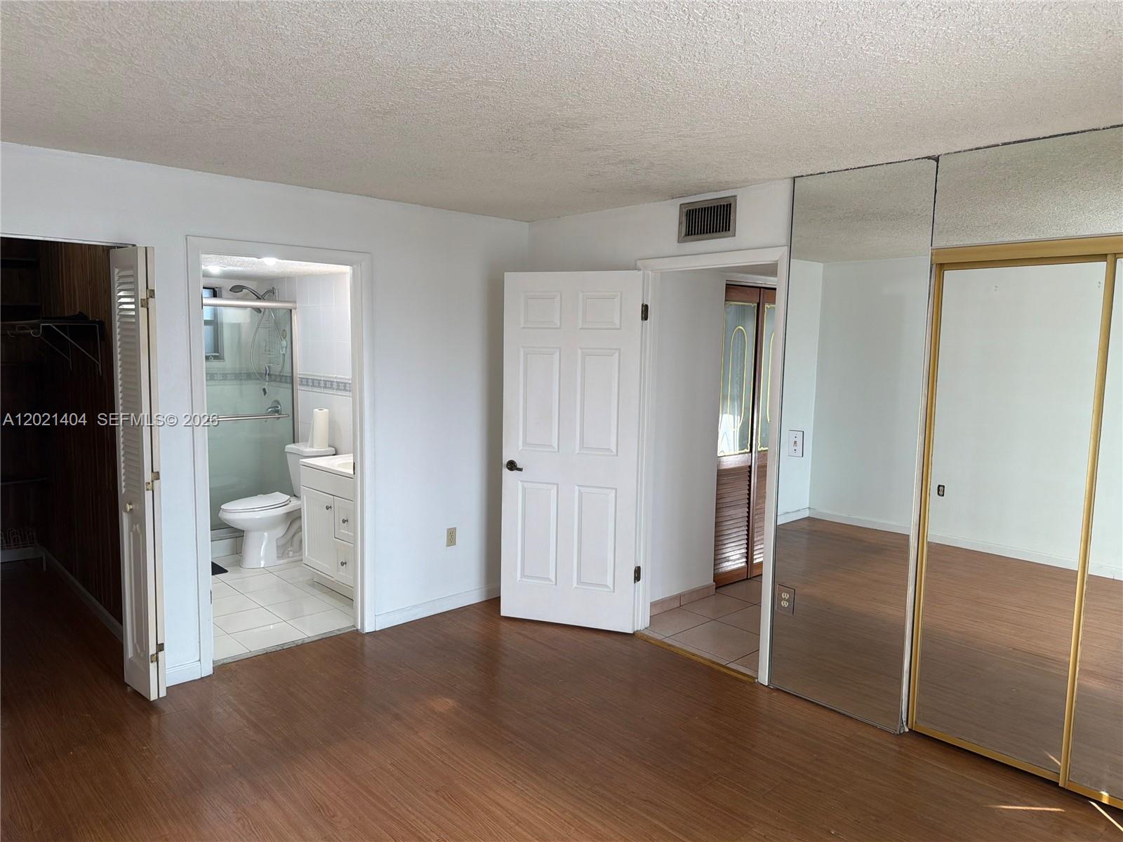7300 Wayne Ave # 514, Miami Beach FL 33141 photo 2