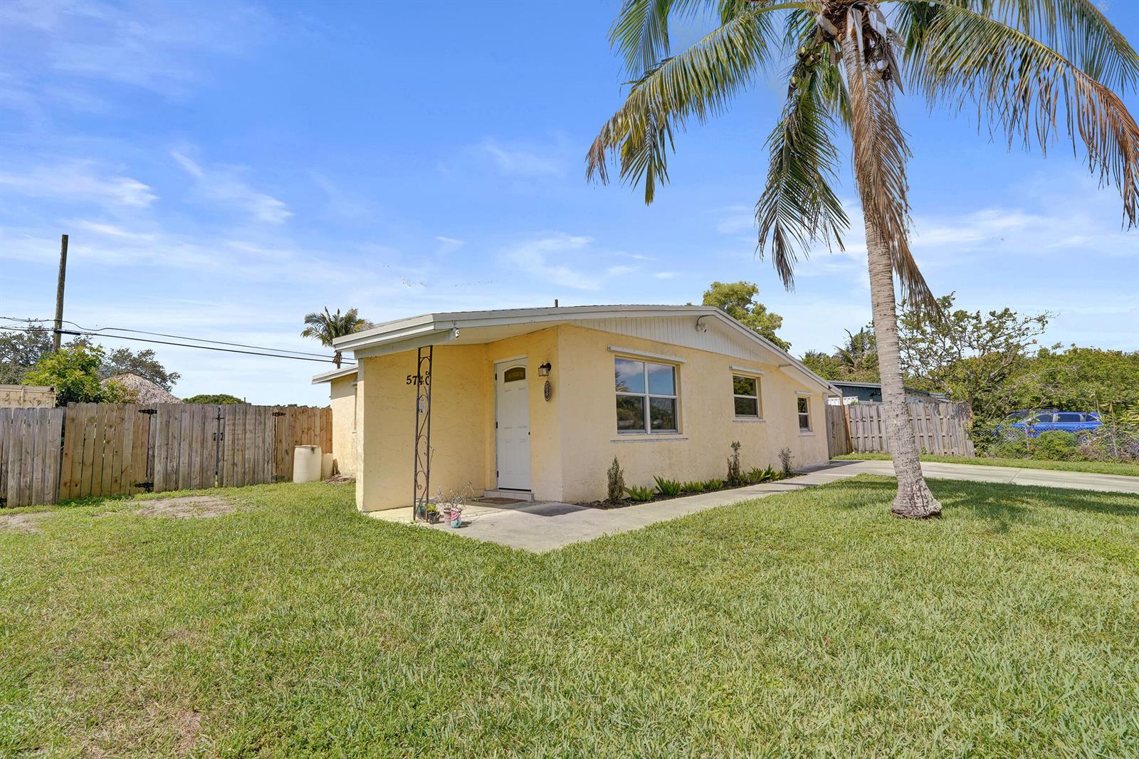 5740 SW 38th Street, Davie FL 33314 photo 3