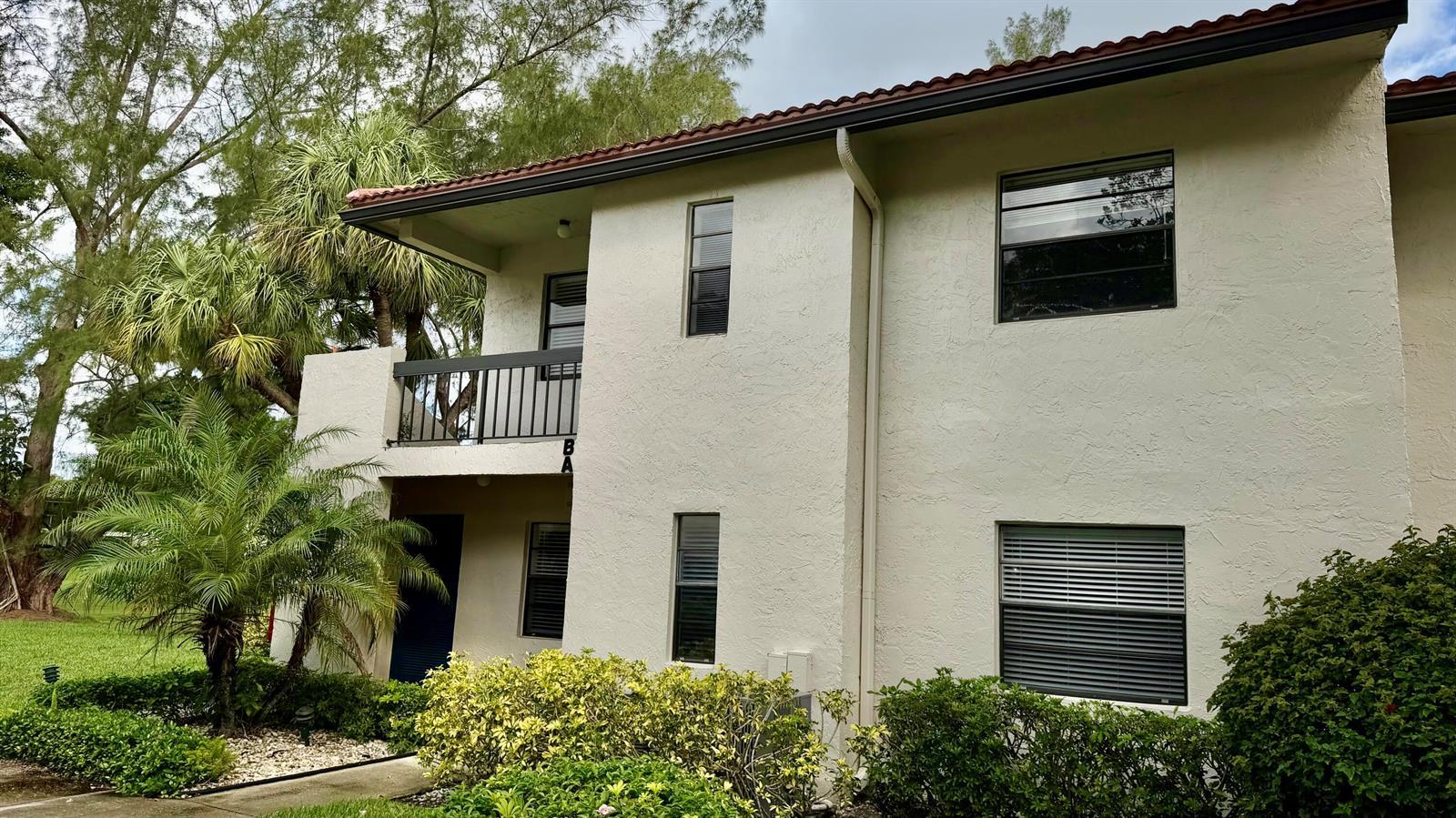 21695 Tall Palm Circle # 4a, Boca Raton FL 33433 photo 2