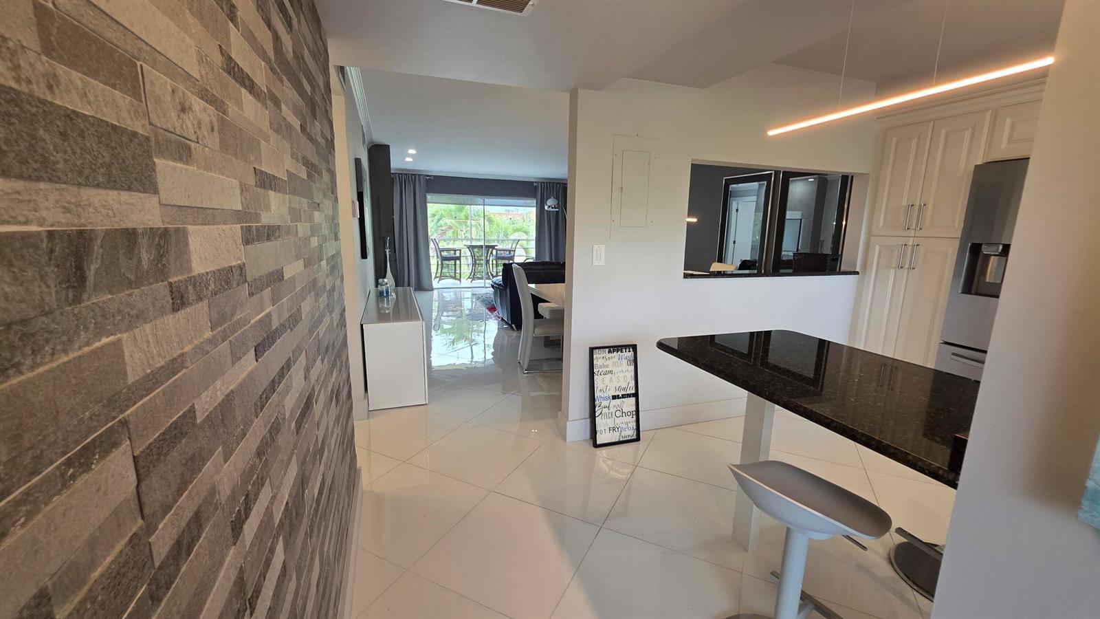 9301 Sunrise Lakes Boulevard # 306, Sunrise FL 33322 photo 3