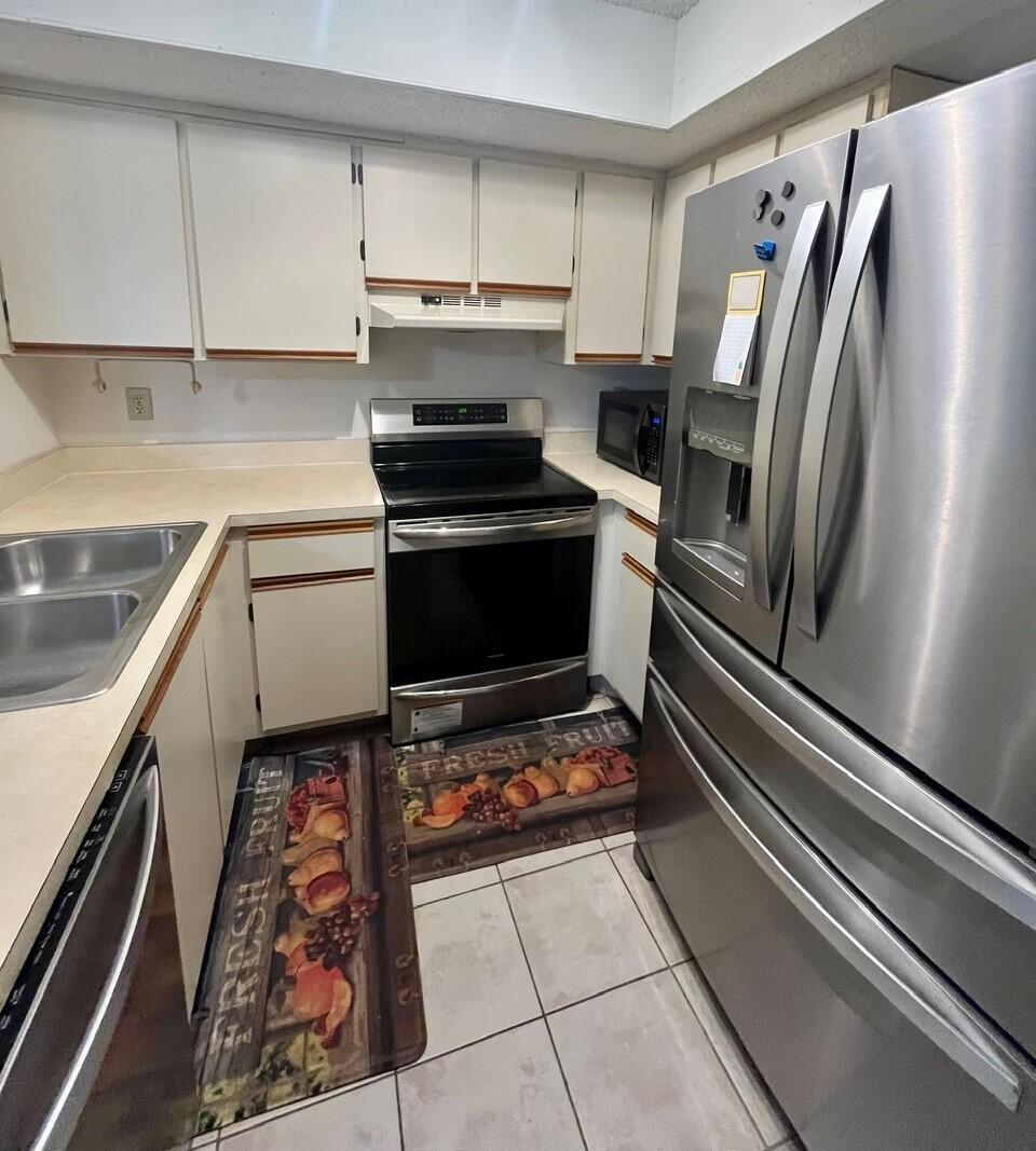 1537 SE Royal Green Circle # E204, Port St. Lucie FL 34952 photo 5
