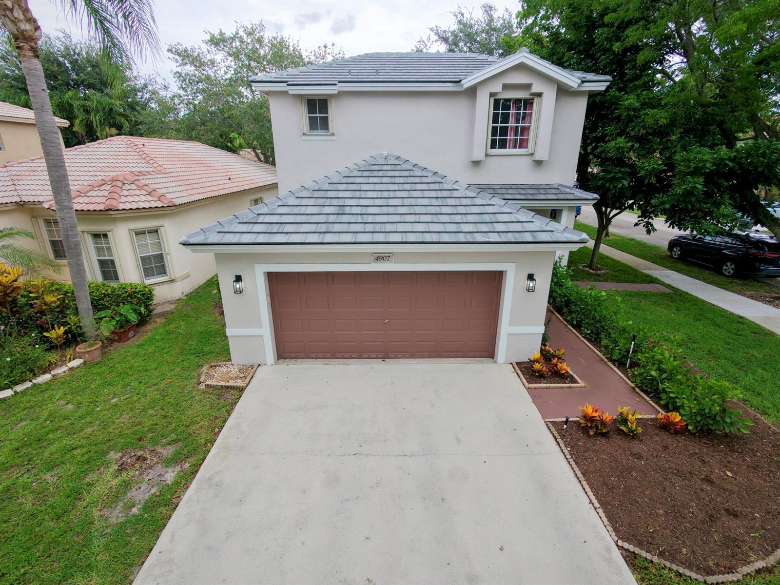 4907 Pelican Manor, Coconut Creek FL 33073 photo 2