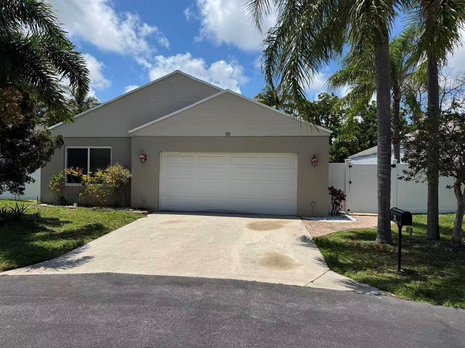 88 Buxton Lane, Boynton Beach FL 33426
