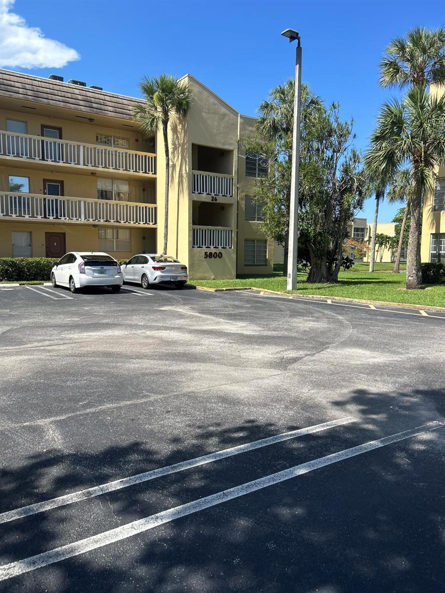 5800 NW 64th Avenue # 311, Tamarac FL 33319