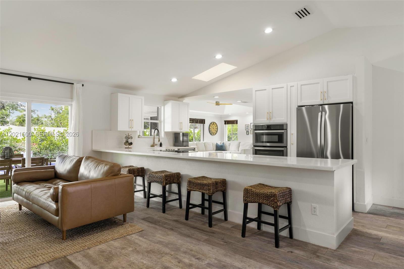 7400 SW 170th Ter, Palmetto Bay FL 33157 photo 4