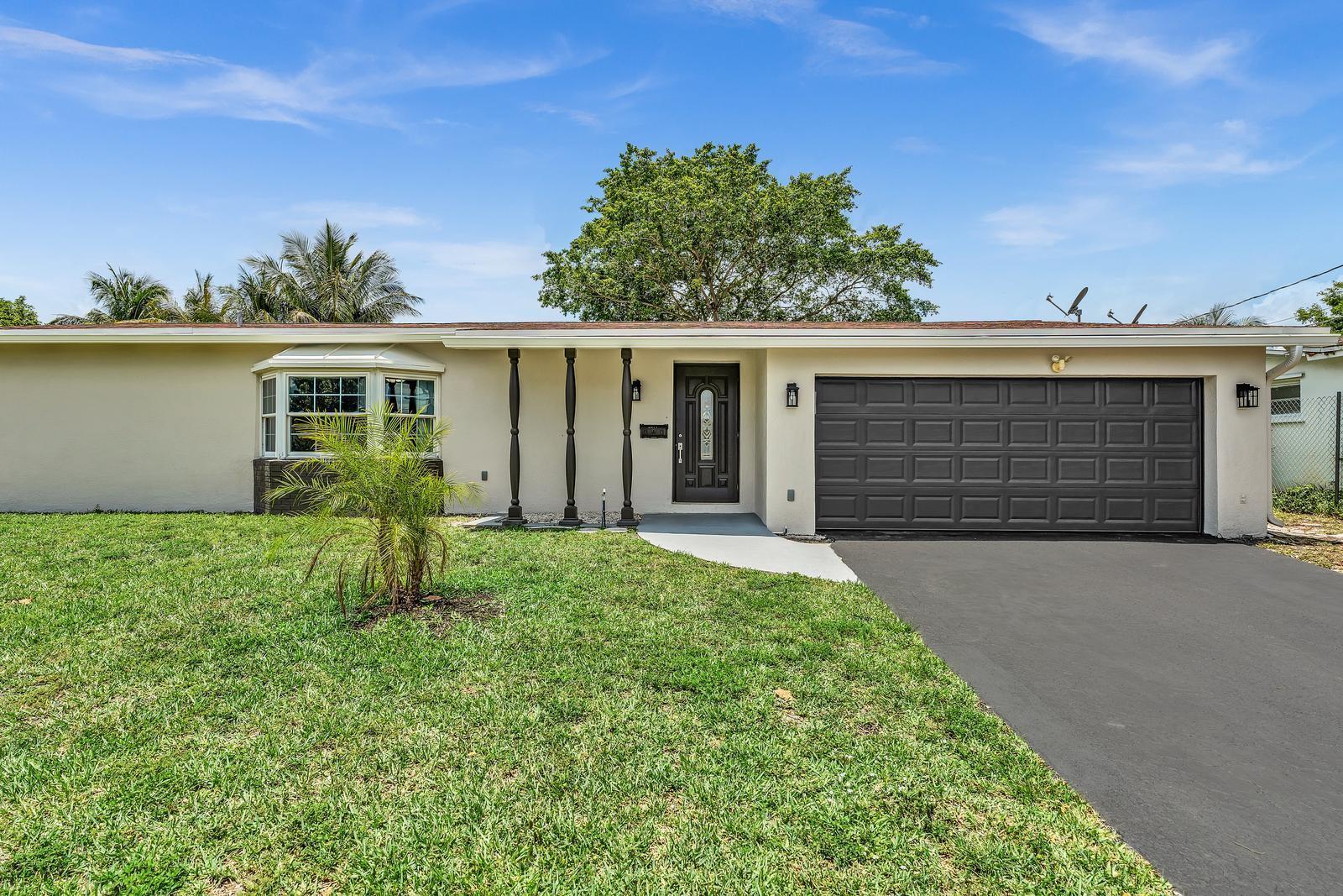 2411 NW 87th Avenue, Sunrise FL 33322 photo 2