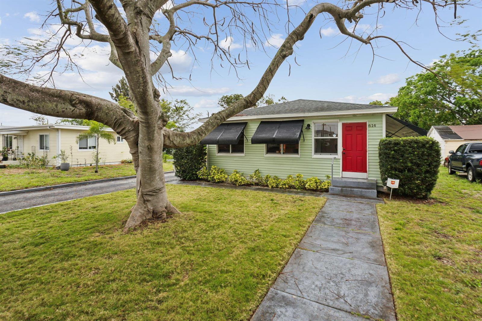 614 N 7th Street, Lantana FL 33462