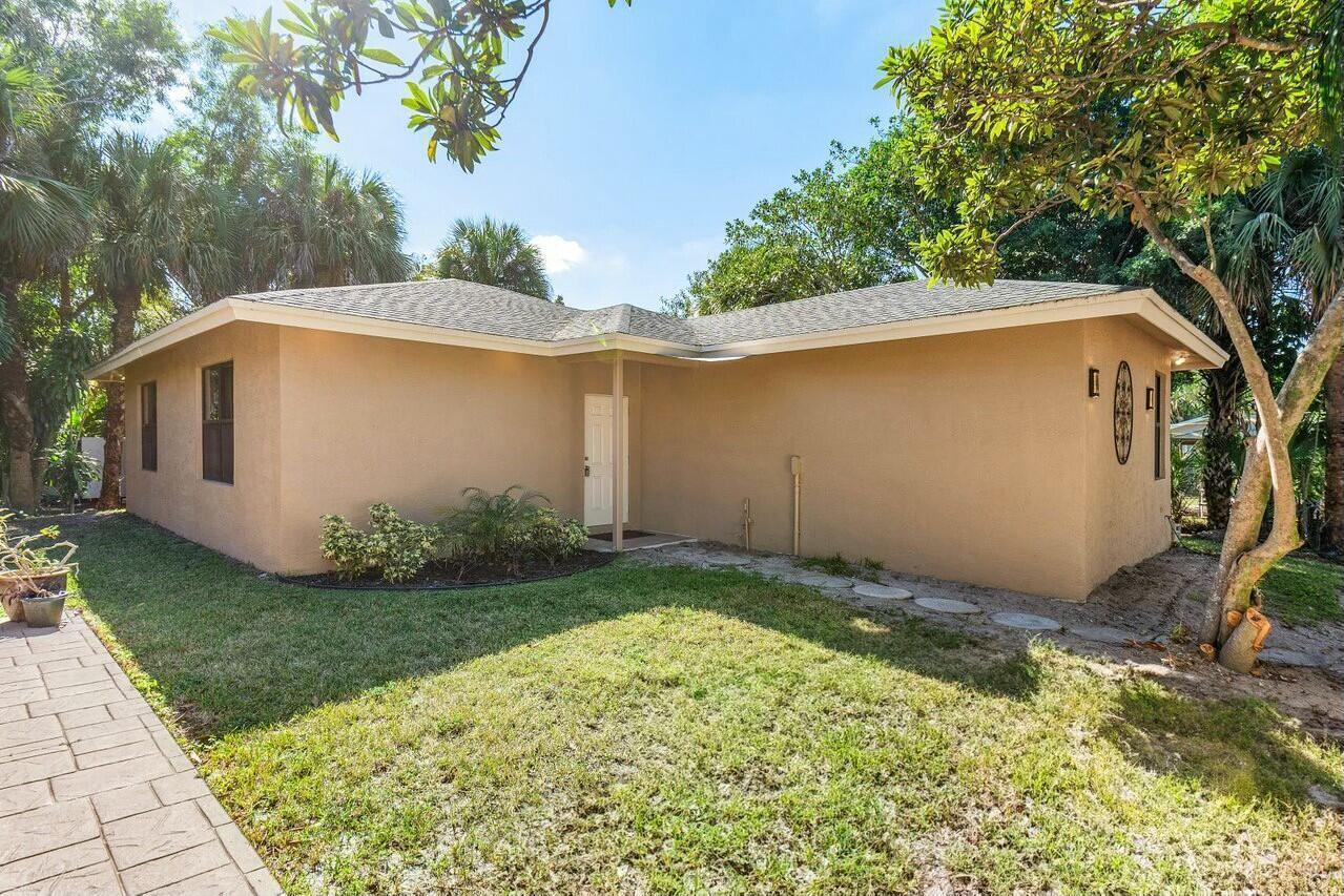 9266 Pinion Drive, Lake Worth FL 33467 photo 4