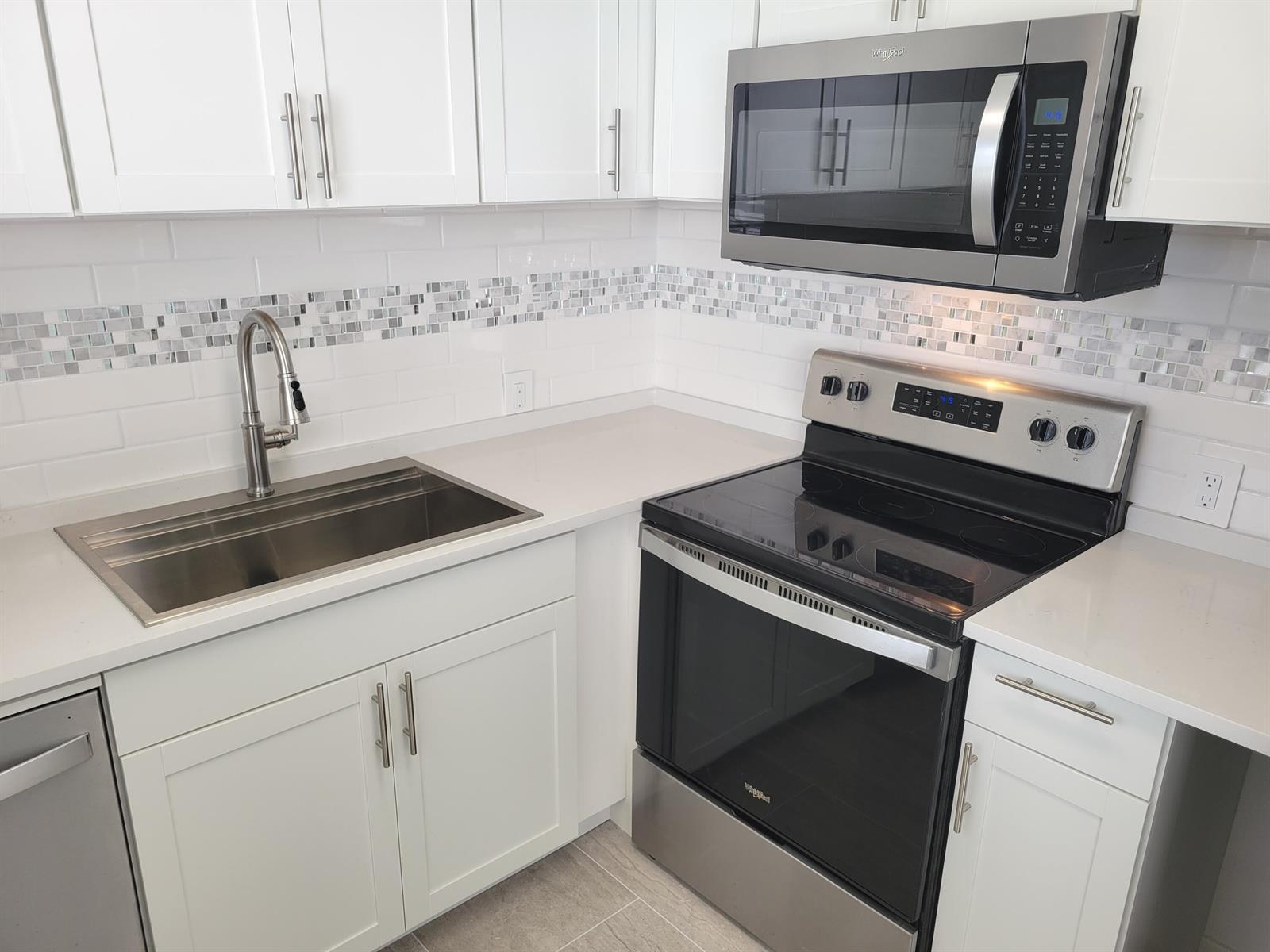 613 Fanshaw, Boca Raton FL 33434 photo 2