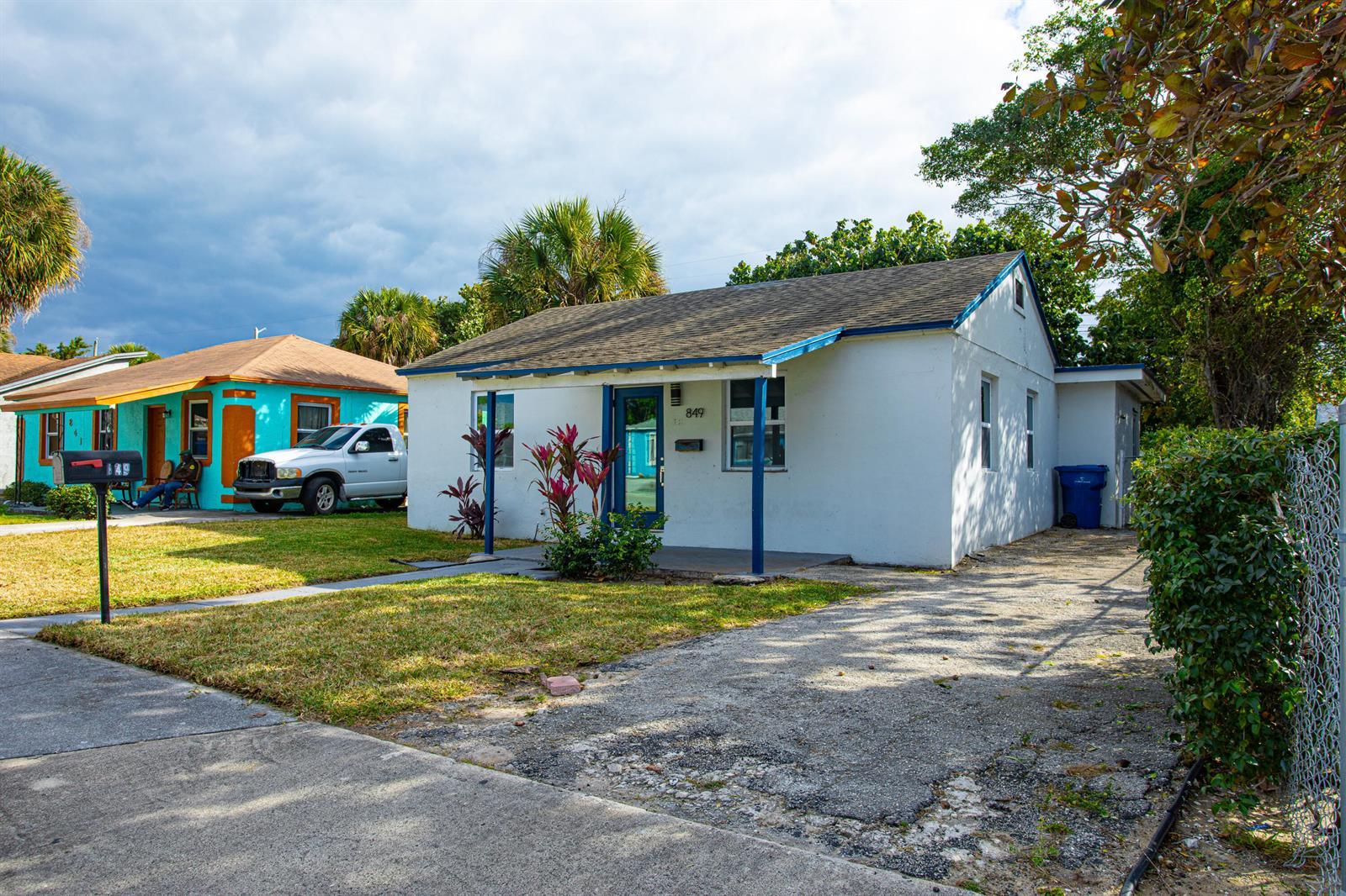 849 W 2nd Street, Riviera Beach FL 33404 photo 2